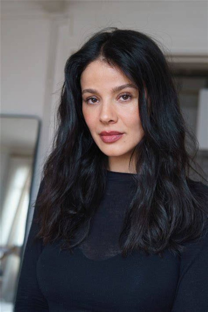 Kahina Carina Fiche Artiste Artiste interprète AgencesArtistiques