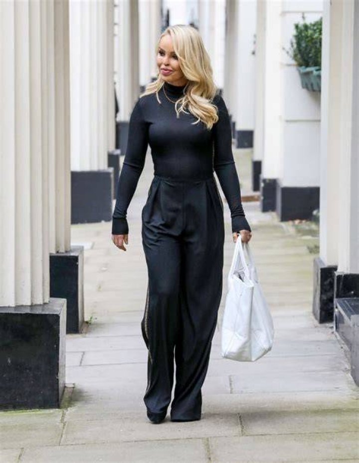 KATIE PIPER Out in London 07/08/2020 HawtCelebs