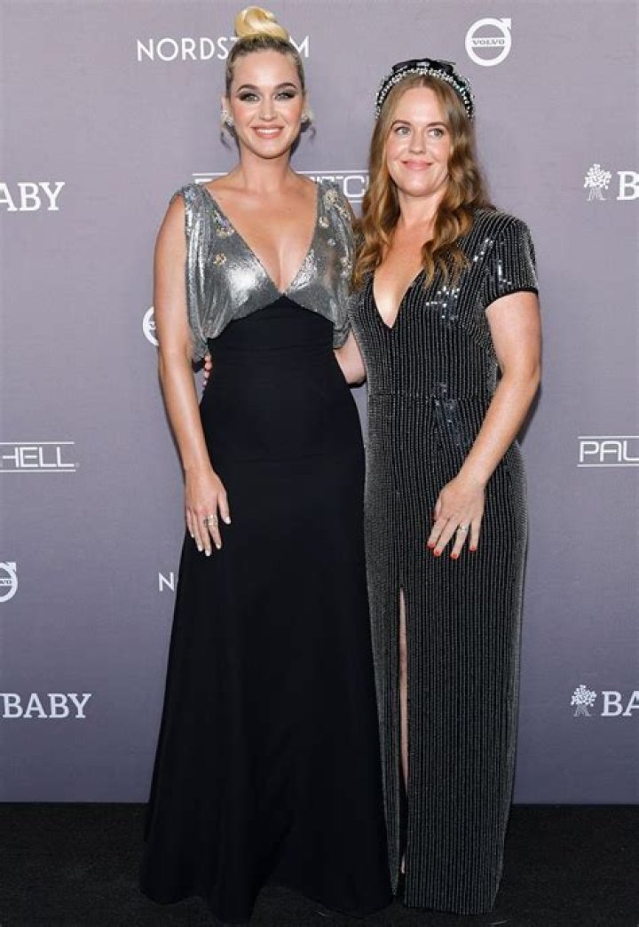 Katy Perry, rare apparition avec sa grande soeur lors d'un gala