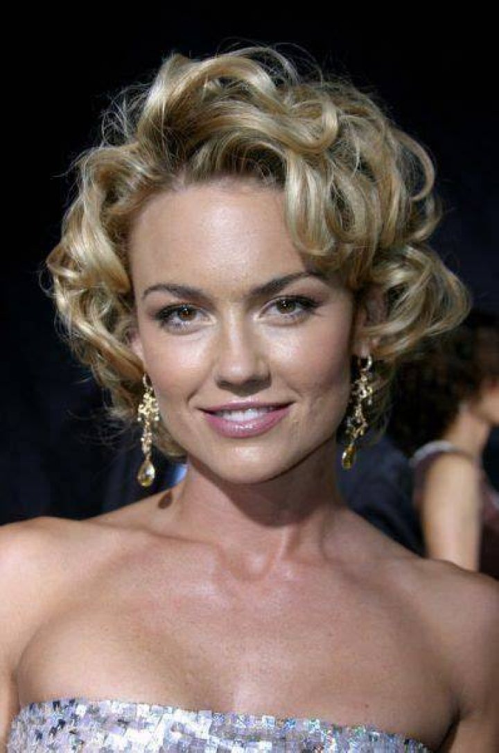 Kelly Carlson Ethnicity of Celebs