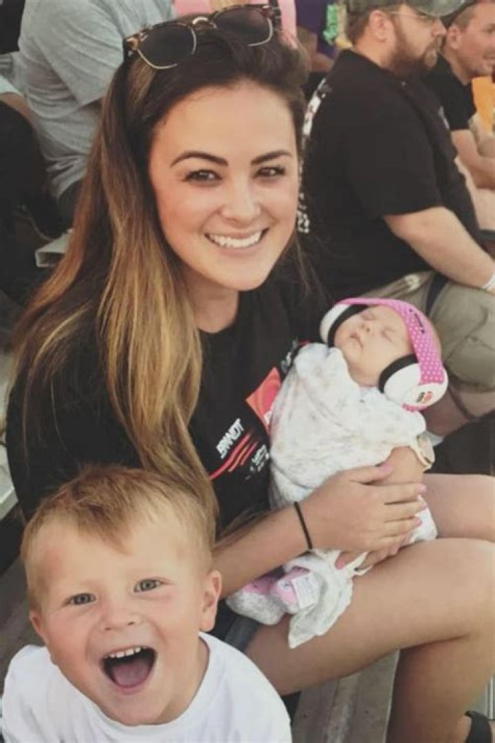 Kyle Larson Sister Andrea Larson Is An Account Manager