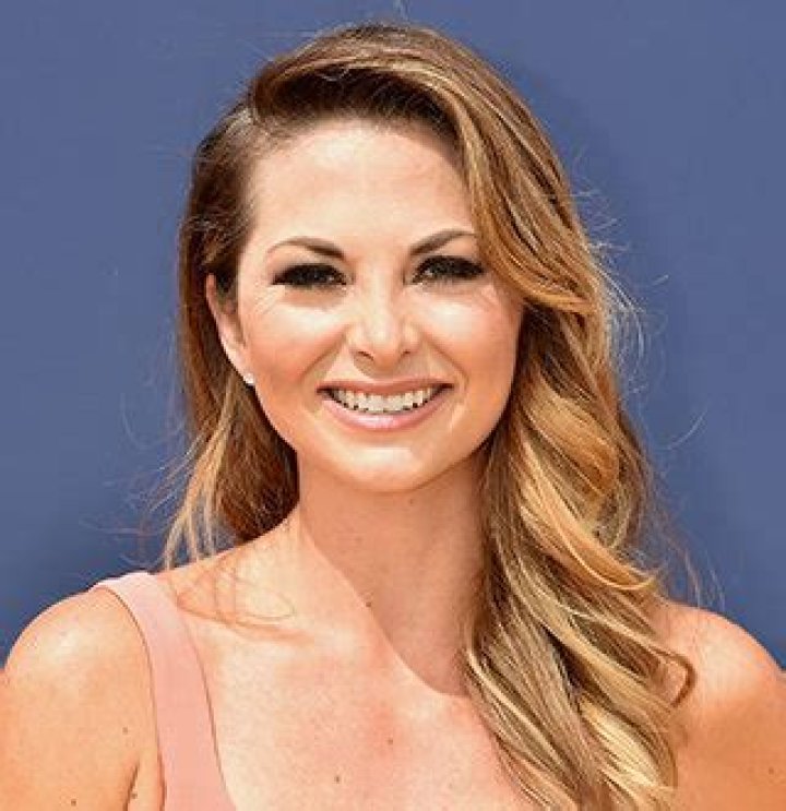 Lauren Zima Wiki, Bio, Age, Husband, Career, Salary, Net Worth, Family