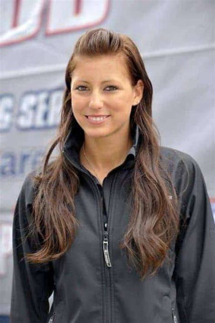 Leah Christine Pruett Net Worth, Weight, Height, Bio, Age 2024 The
