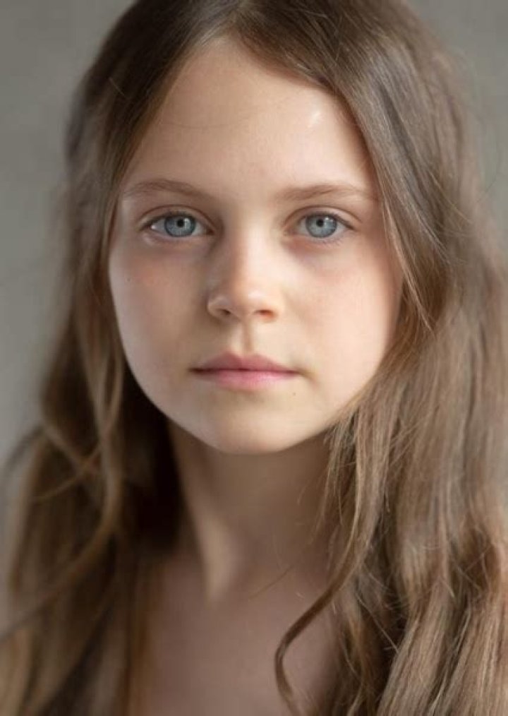 Lily Hanna, Actor, Surrey