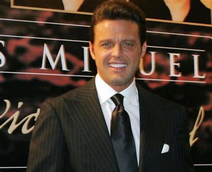 Luis Miguel Net Worth 2023 Wiki, Married, Family, Wedding, Salary