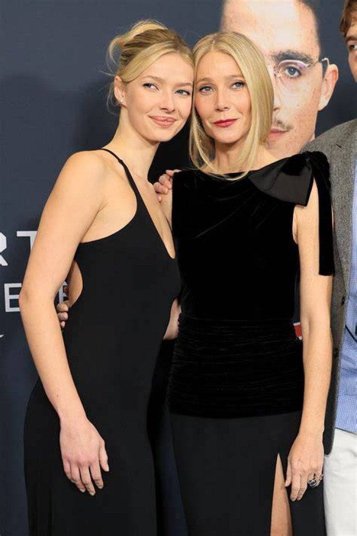 Meet Apple Martin, daughter of Paltrow and Coldplay&rsquo;s Chris