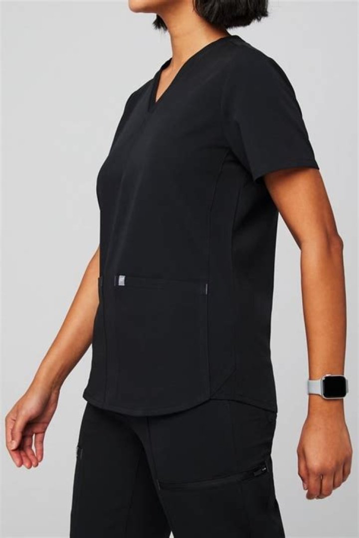 Method 2Pocket Scrub Top Fabletics