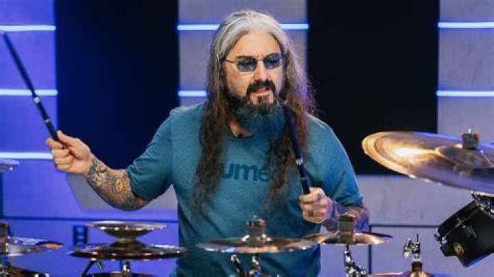 MIKE PORTNOY "I Know I'm Not The Best Drummer" Beatit.tv