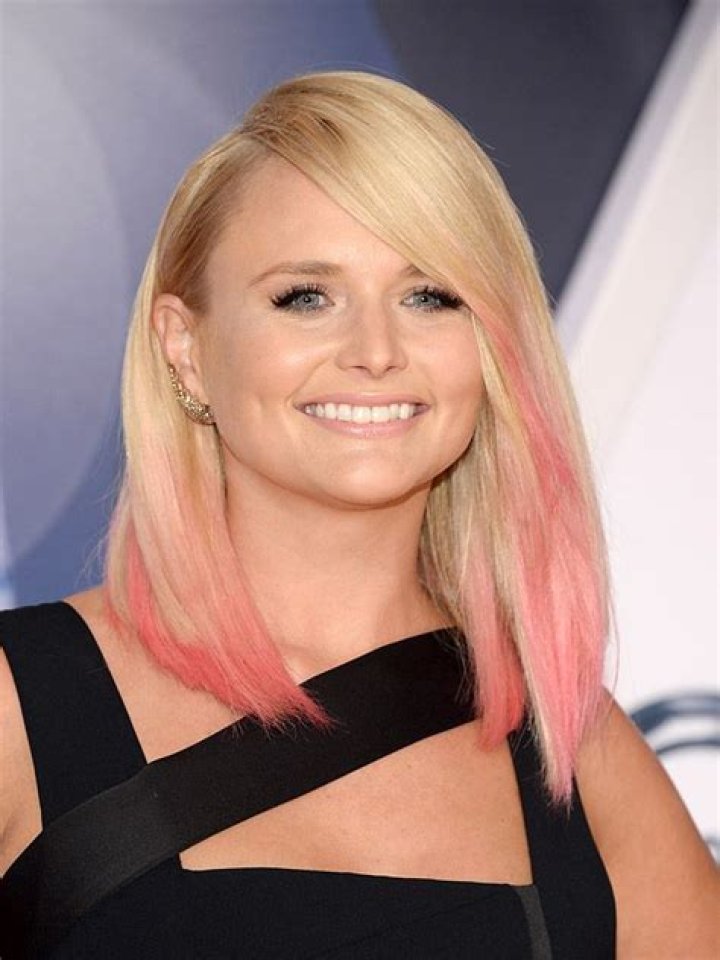Miranda Lambert Celebrity Hair and Makeup at the CMA Awards 2016