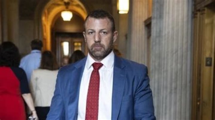 MMA fighterturnedsenator Markwayne Mullin reportedly set to