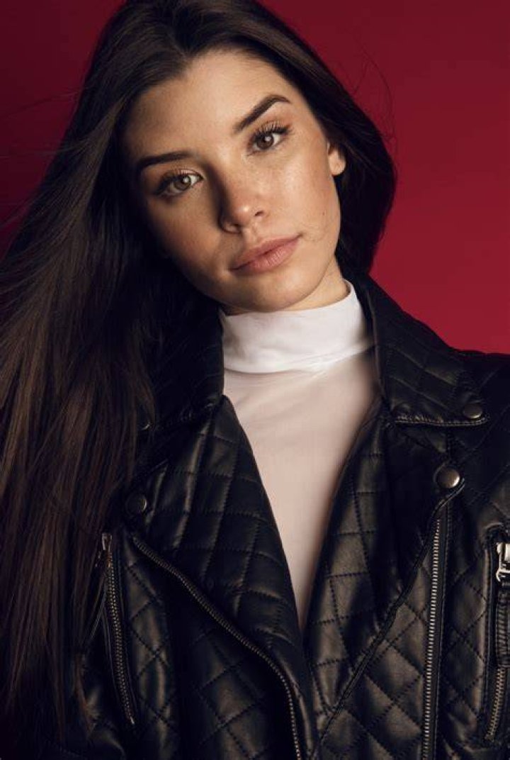 Model Gracie Phillips Admits Her Dad Is Lou Diamond Phillips
