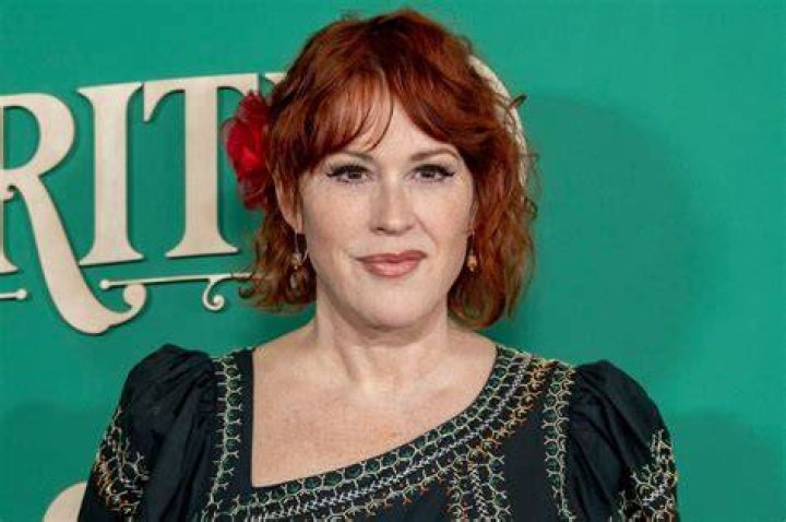 Molly Ringwald Net Worth 2023 Movie Career Home Republic