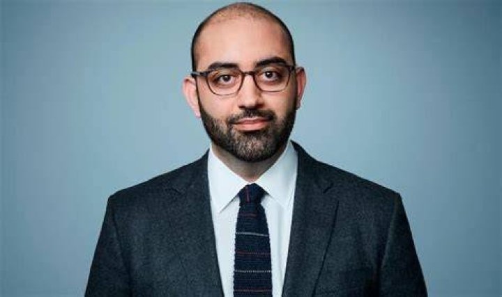 Oliver Darcy Bio, CNN, Age, Family, Wife, Height, Net Worth, Salary