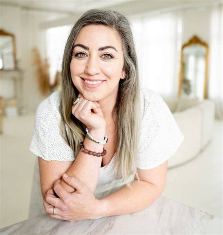 Radonda Vaught Husband Meet Ed Vaught, Age, Bio, And More TRAN HUNG
