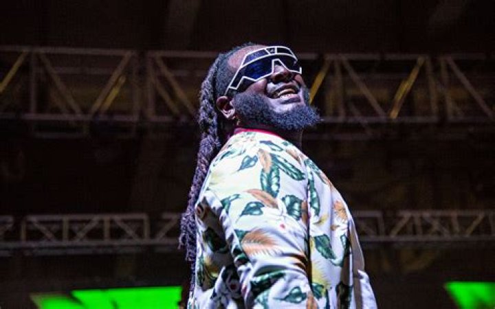 Rapper TPain walks off stage early because of rowdy crowd at Jewish