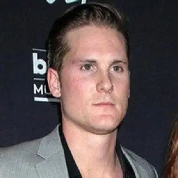 Ryan Trainor Age, Wiki, Height, Wife, Girlfriend, Family, Biography