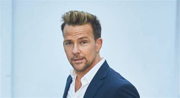 Sean Patrick Flanery Height, Weight, Age, Facts, Biography, Family