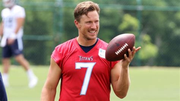 Seven Years Later, QB Blaine Gabbert Settling in with Titans