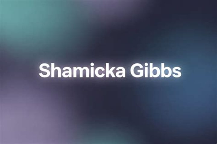 Shamicka Gibbs Wiki, net worth. Martin Lawrence's exwife Bio