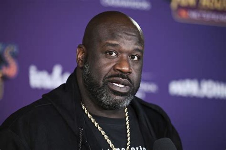 Shaquille O'Neal and Nicole Alexander Height Difference Hall of Fame