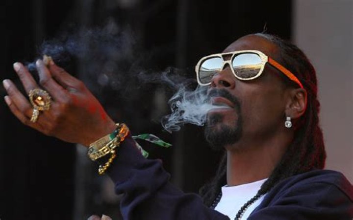 Snoop Dogg's Wife Shante Broadus Celebrates His 48th Birthday with