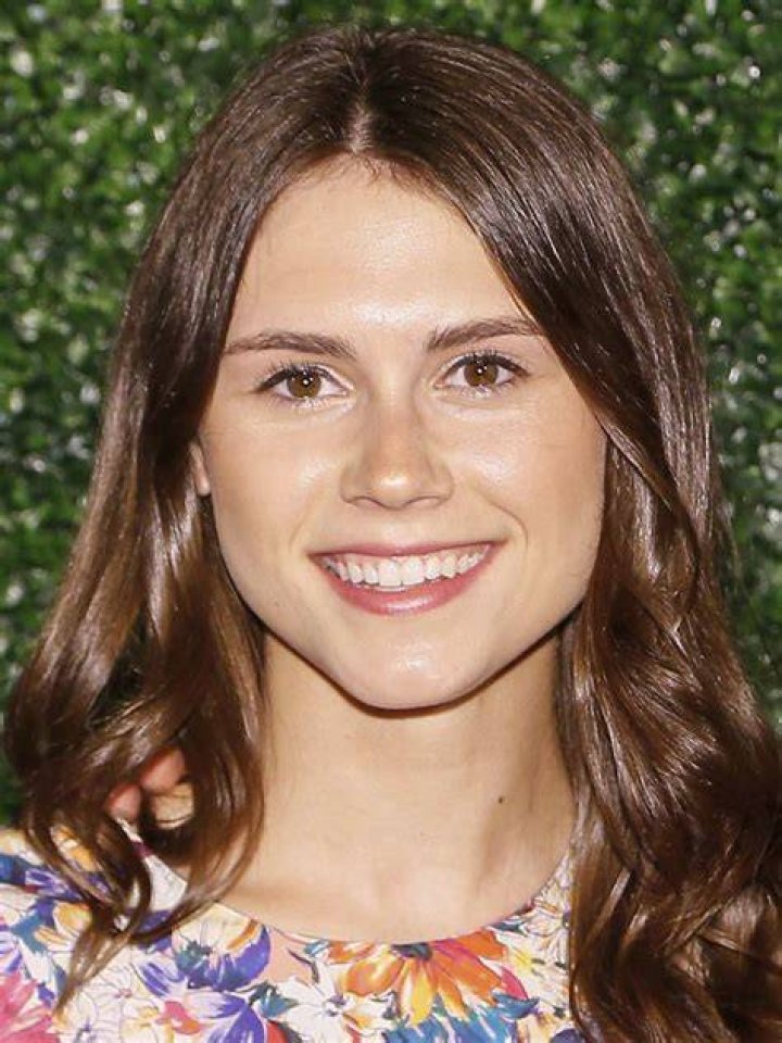 Sophie Flay Wiki Facts about Bobby Flay’s Daughter and ABC7 Reporter