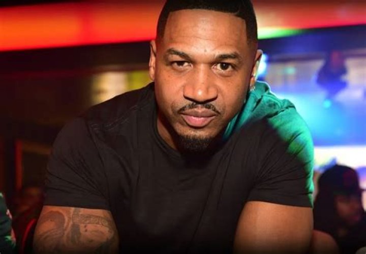 Stevie J gets a dissed by his alleged baby mother...