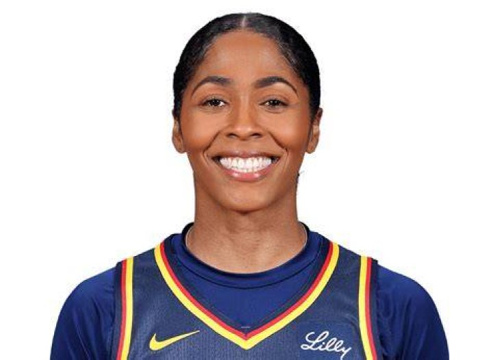 Sydney Colson scores gamewinning halfcourt shot for Team Hawkins