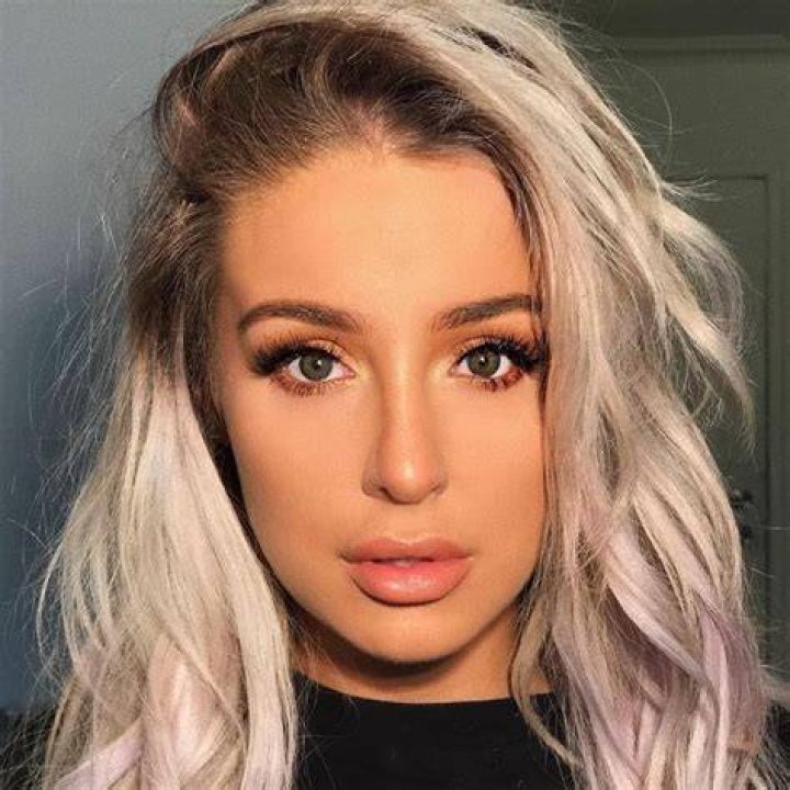 Tana Mongeau Height Weight Measurement Wiki & Bio