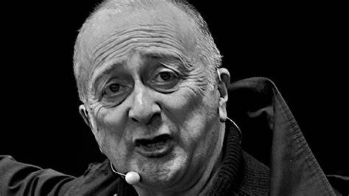 Tony Robinson leaves Labour over antisemitism, Brexit and 'sh*t