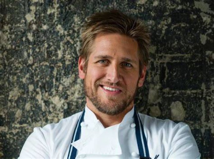 Top Chef&rsquo;s Curtis Stone Shares Party Panning Tips