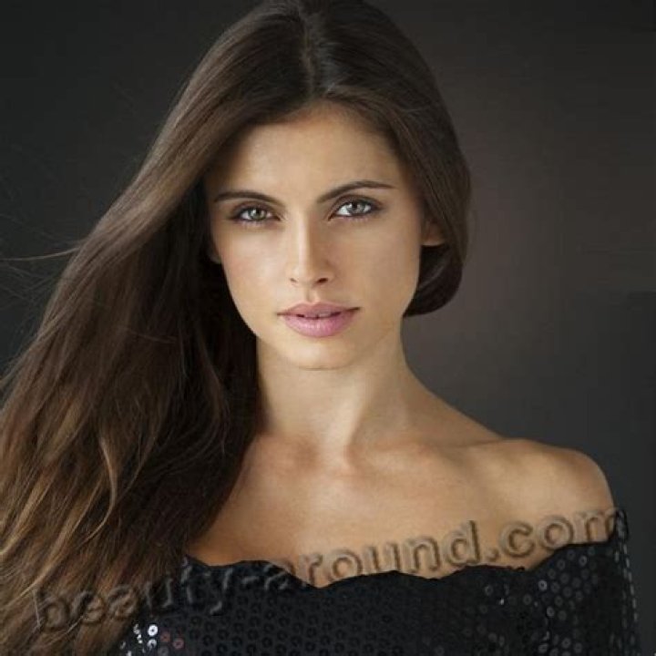Top13 Beautiful Bosnian Women. Photo Gallery