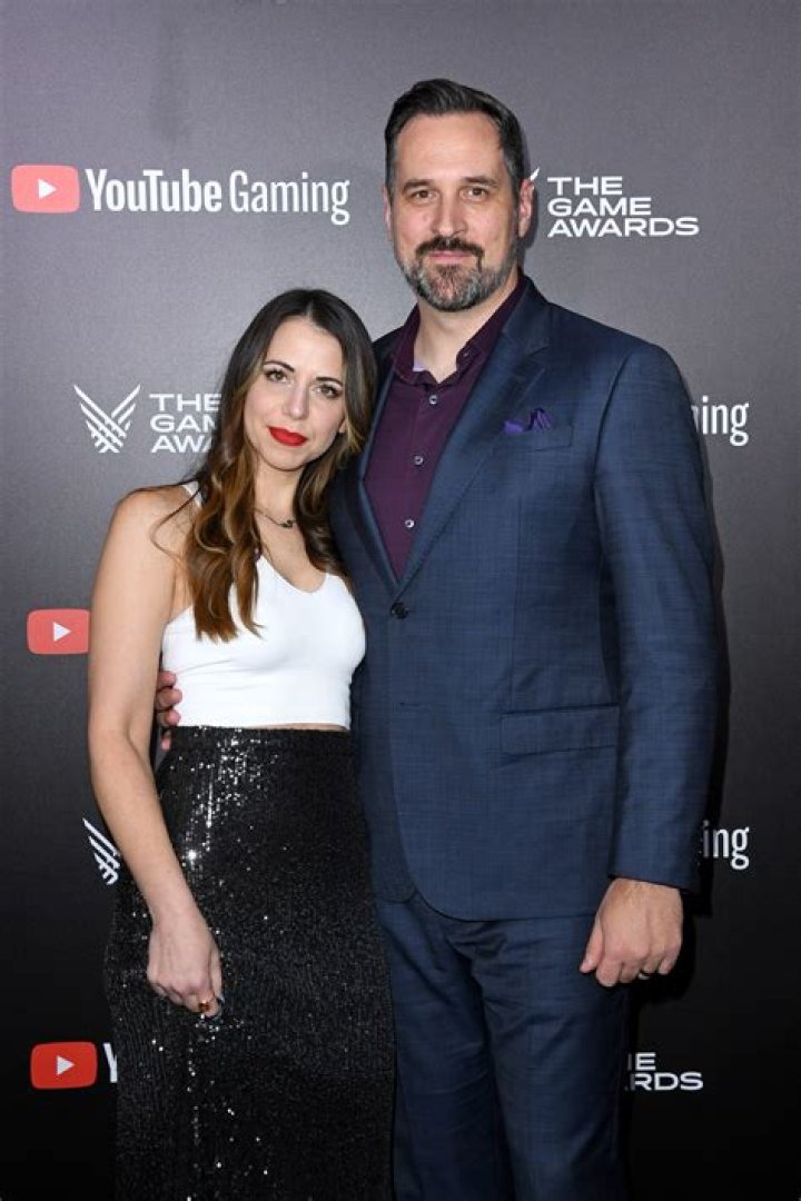 Travis Willingham is Married to Wife Laura Bailey. Kids.