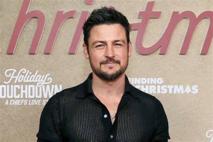 Tyler Hynes Favorite Celebrities, Fav Celebs, Body,