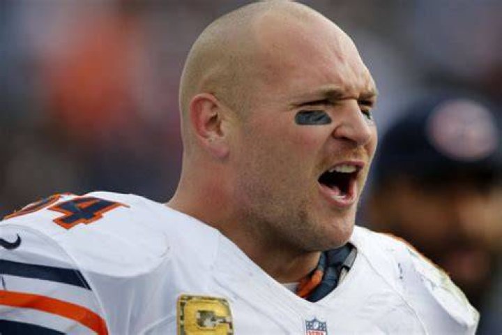 Urlacher has temporary custody of son after boy's stepfather dies