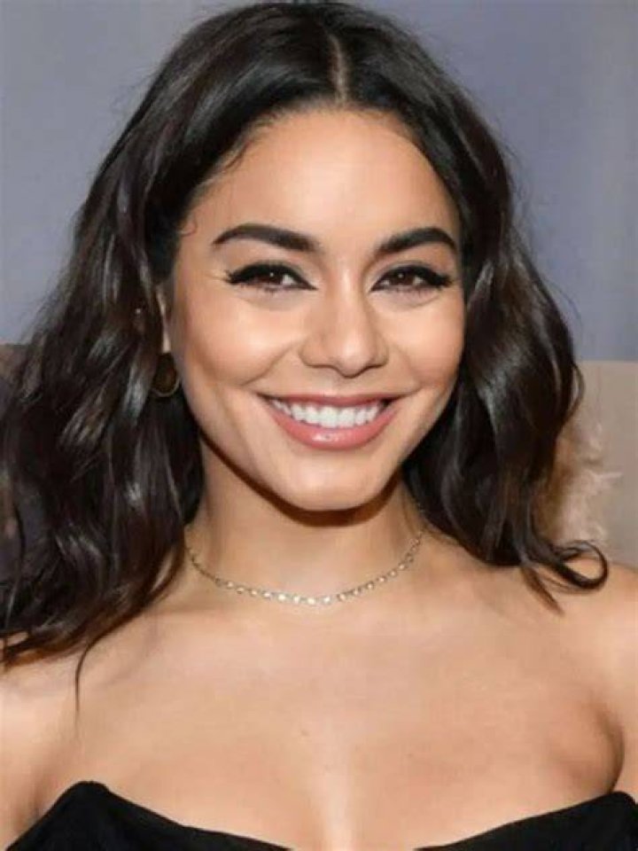 Vanessa Hudgens Age, Wiki, Photos, and Biography FilmiFeed