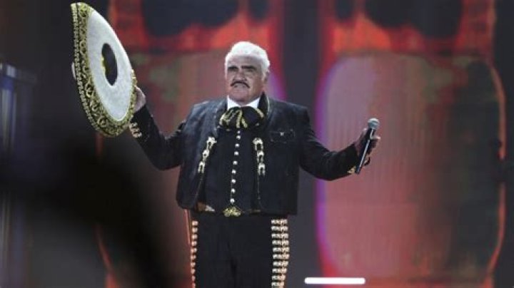 Vicente Fernandez Dead Mexican Music Icon Dies at 81 Billboard