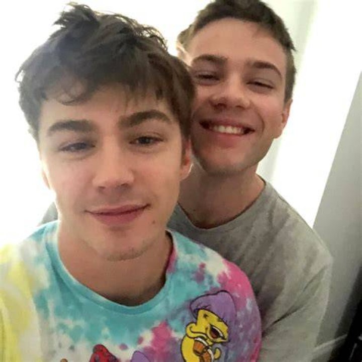 WebBlog | Connor Jessup | Relationship With Miles Heizer