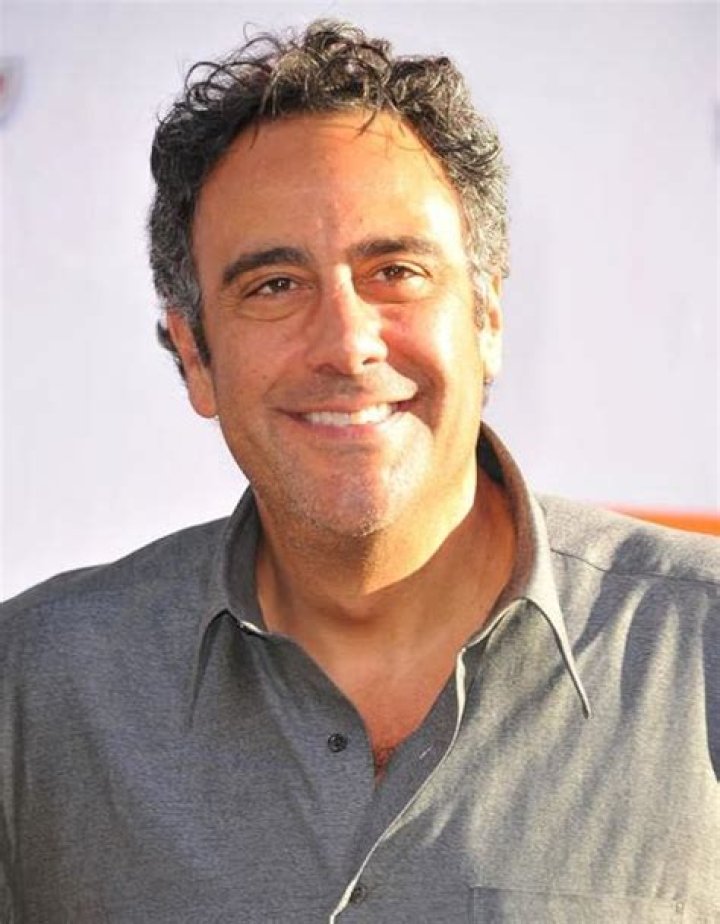 Who Are Brad Garrett's Children? Plus Brad's New Wife IsaBeall Quella