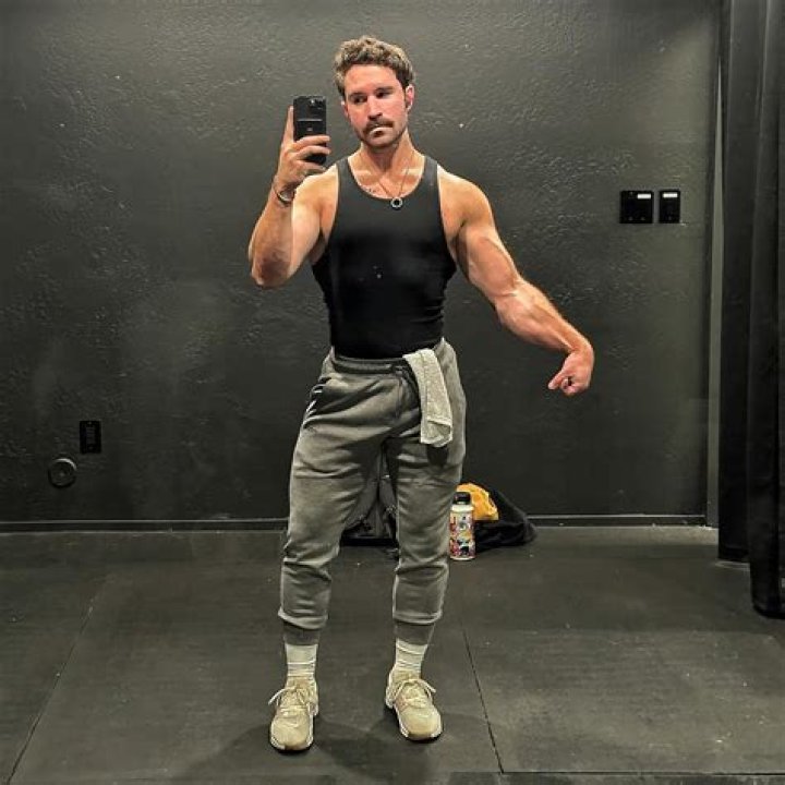 Who is TikTok star Chris Rooney's wife, Emily? Dailynationtoday